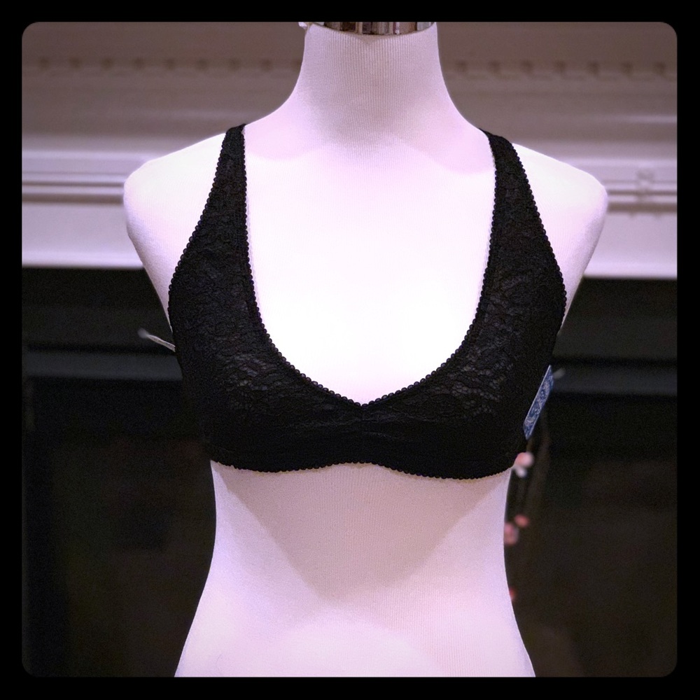 FREE PEOPLE NWTS LACE BRA. Sz L in BLK